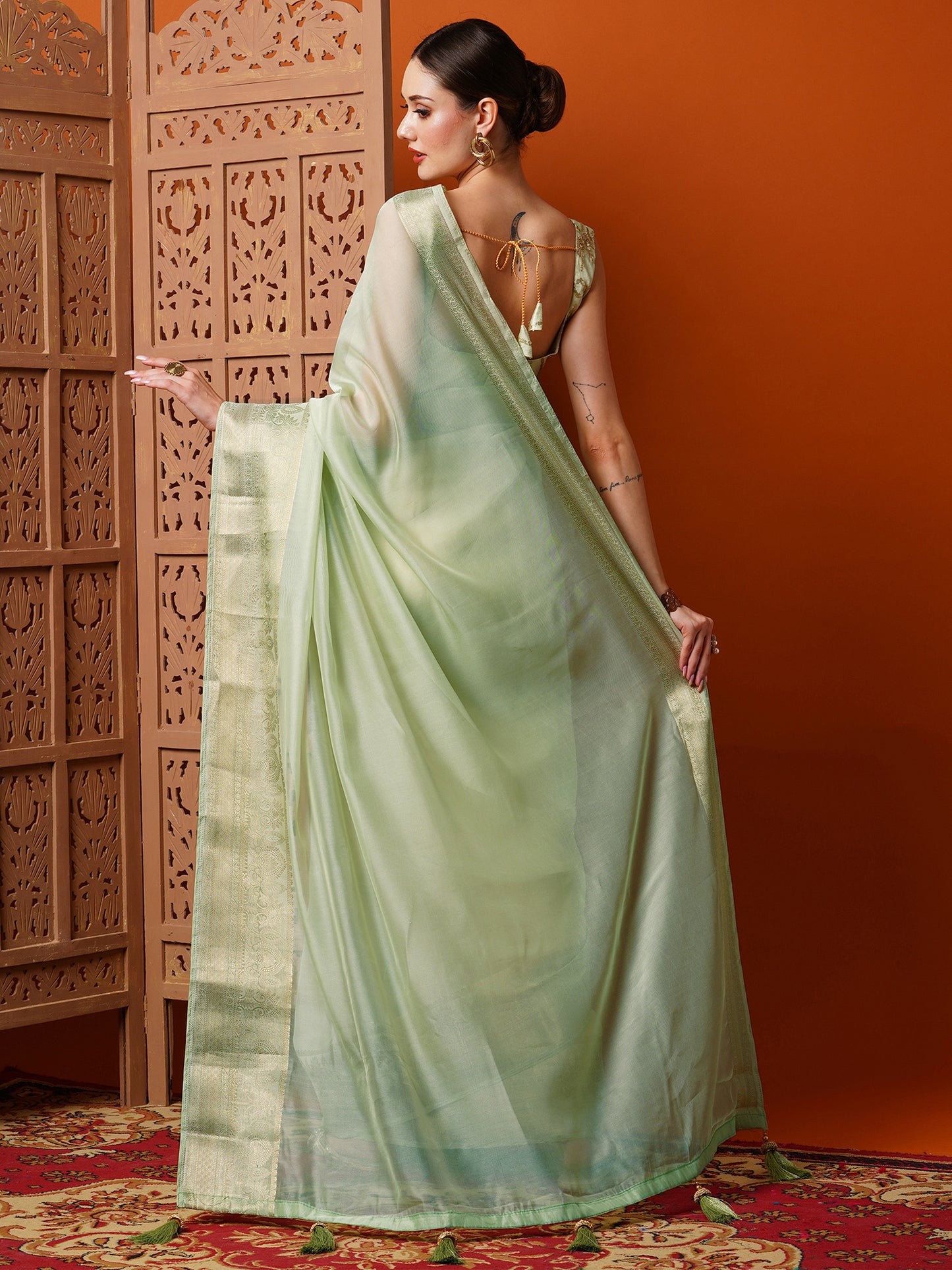 Women's Organza Light Green Woven Design Designer Saree With Blouse Piece