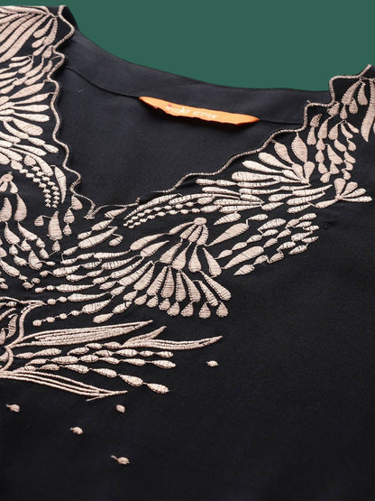 Dhiyona IE Embroidered Three-Quarter Sleeves A-Line Tunic With Palazzo