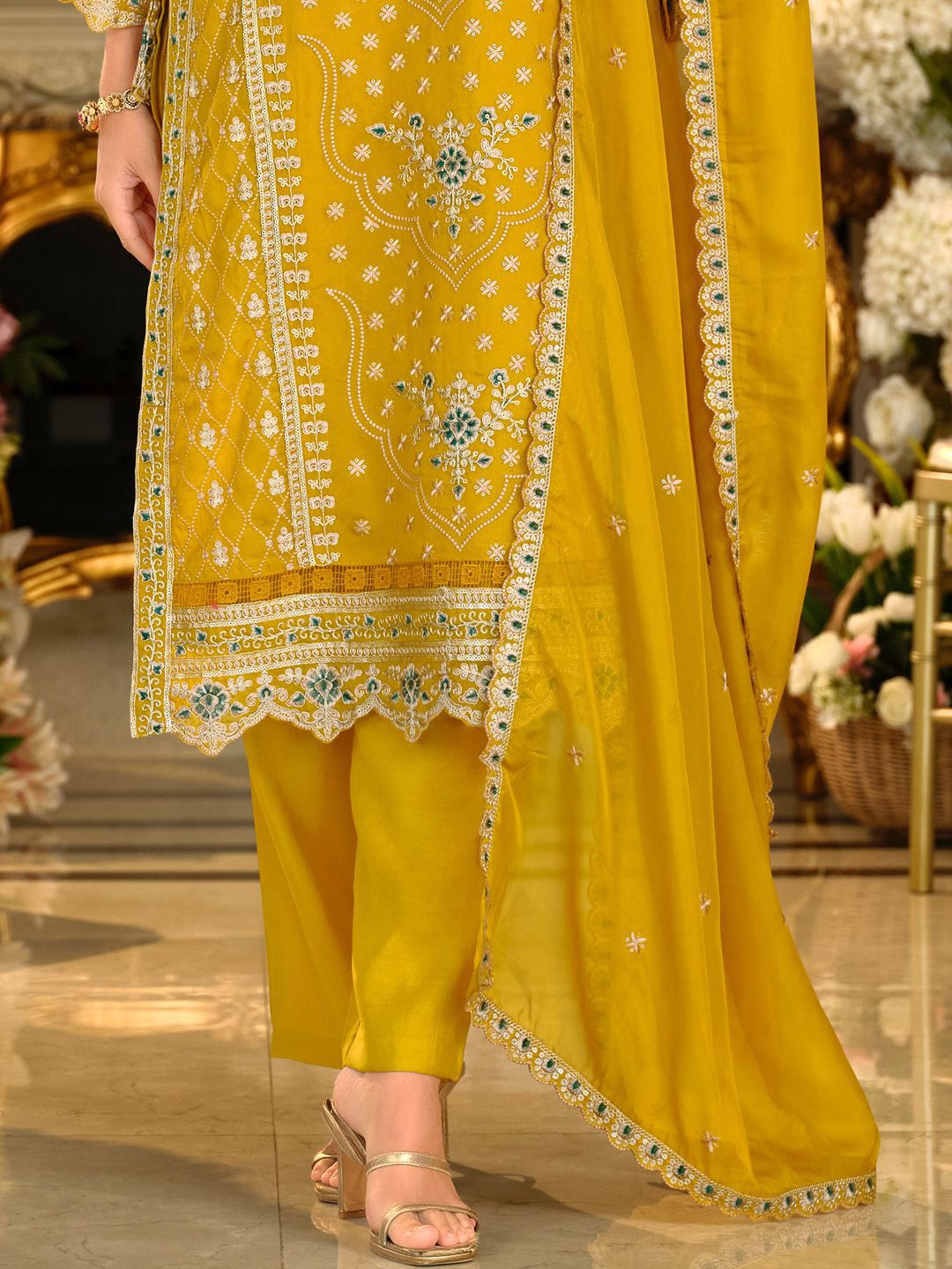 Adults-Women Woven Design Embroidered Kurta with Trousers & Dupatta