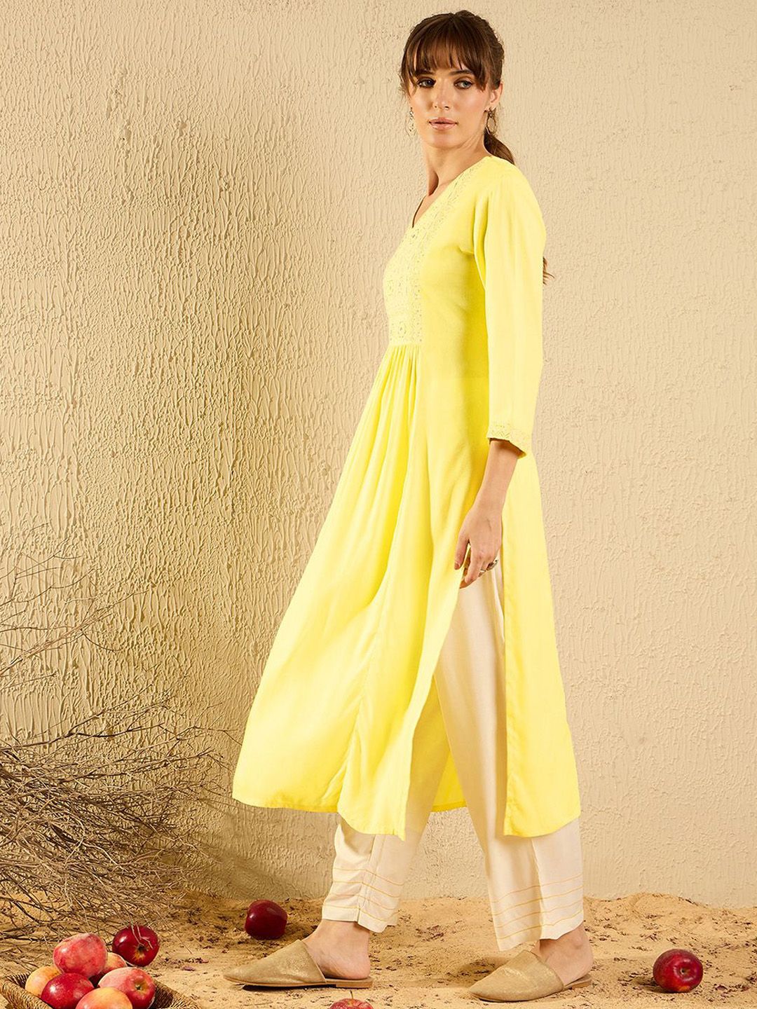 Dhiyona IE Women Floral Printed Mirror Work Anarkali Kurta