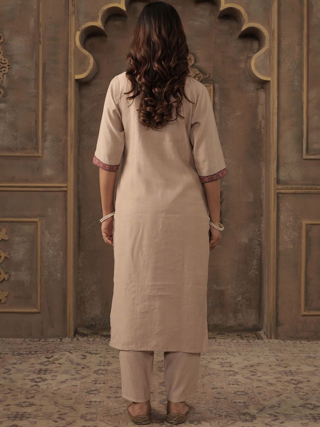 Geometric Yoke Design Thread Work Straight Kurta With Trousers & Dupatta