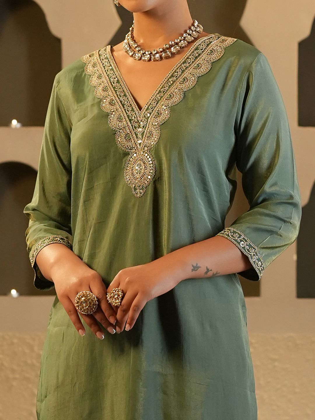 Women Woven Design Embroidered Kurta with Trousers