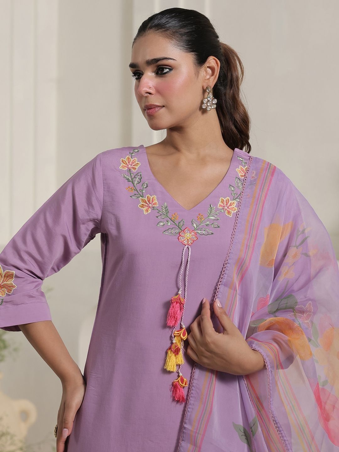 Women Floral Printed Kurta with Trouser & Dupatta