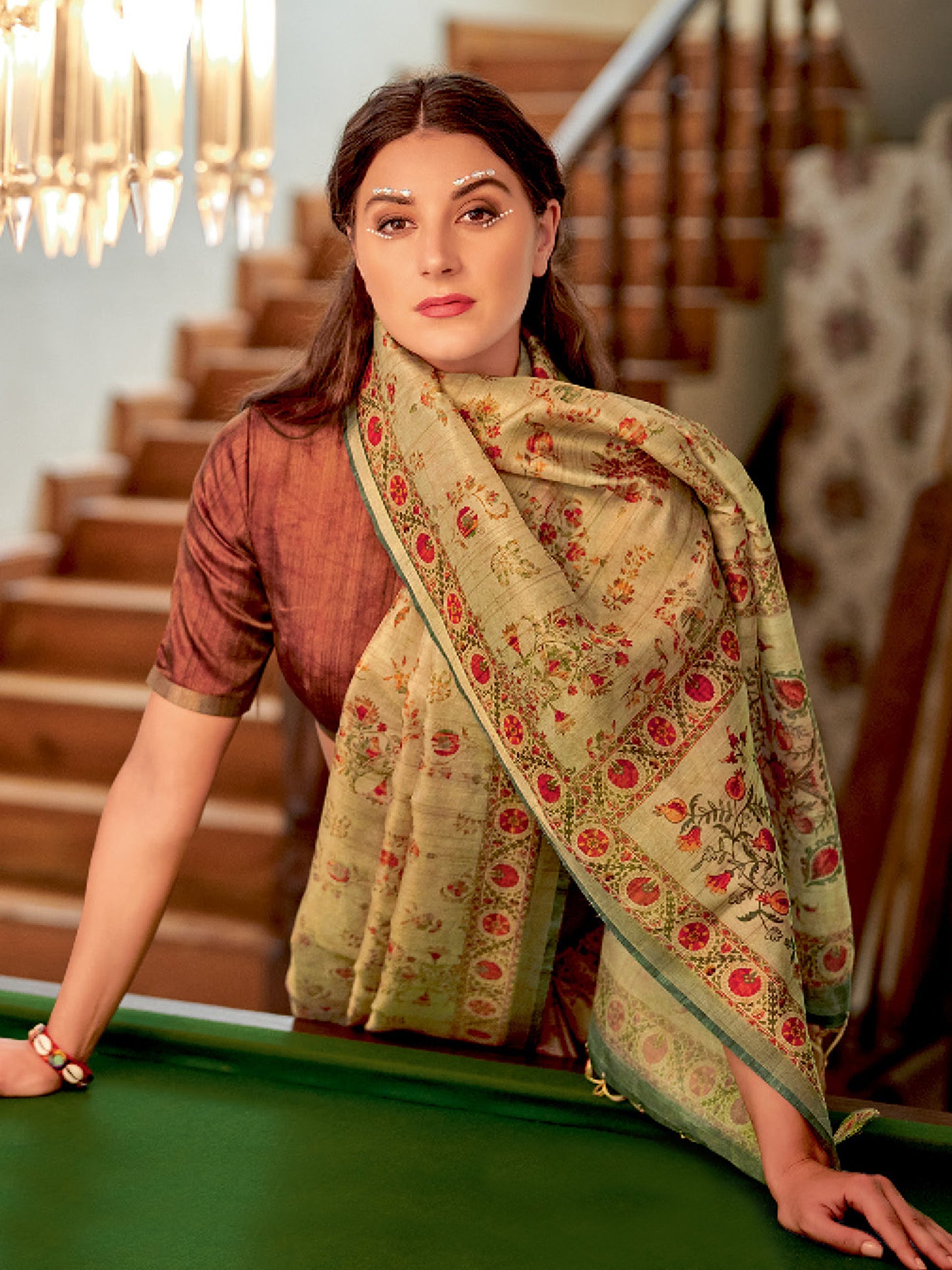 Women's Soft Silk Beige Printed Designer Saree With Blouse Piece