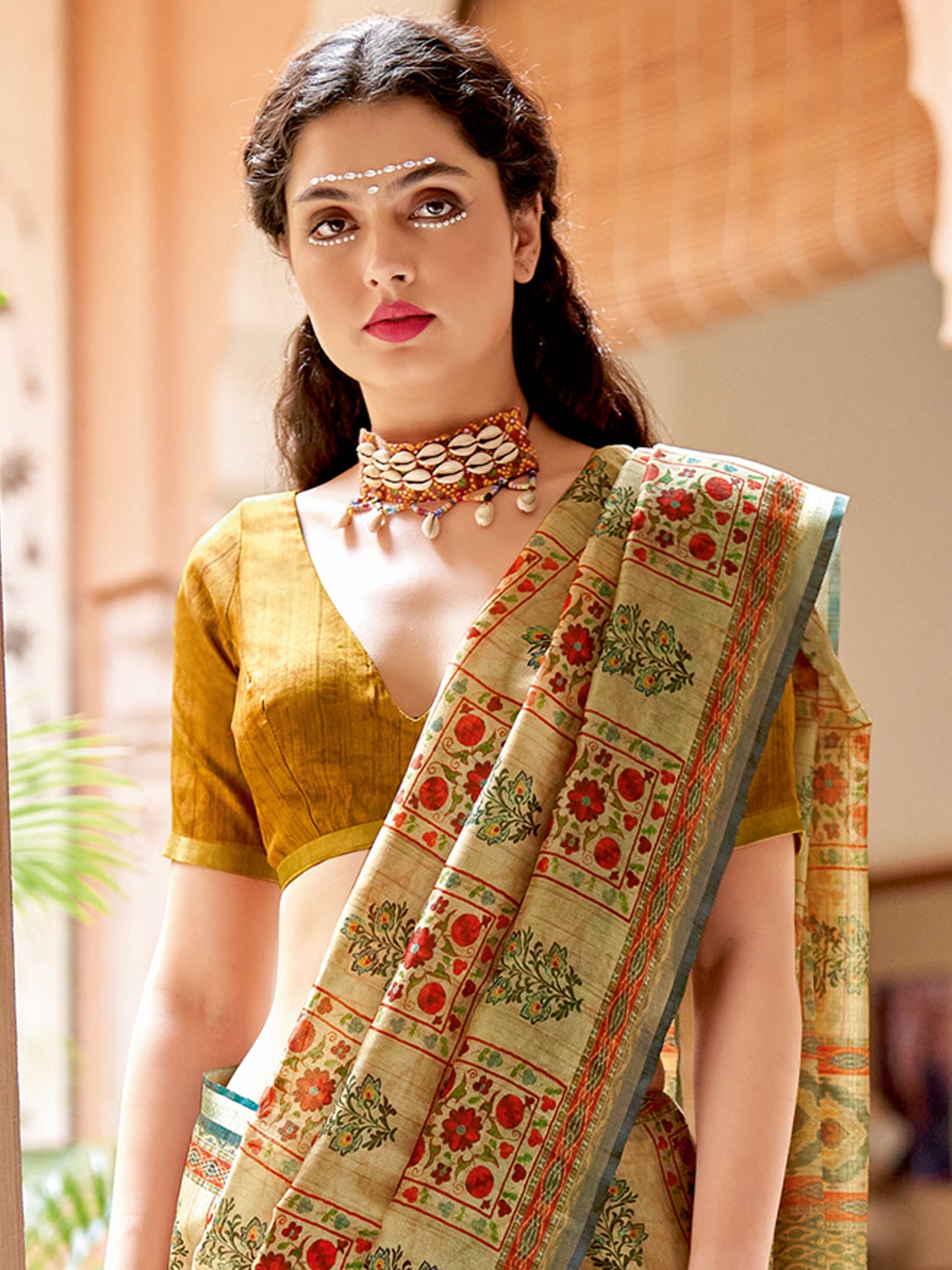 Women's Soft Silk Beige Printed Designer Saree With Blouse Piece
