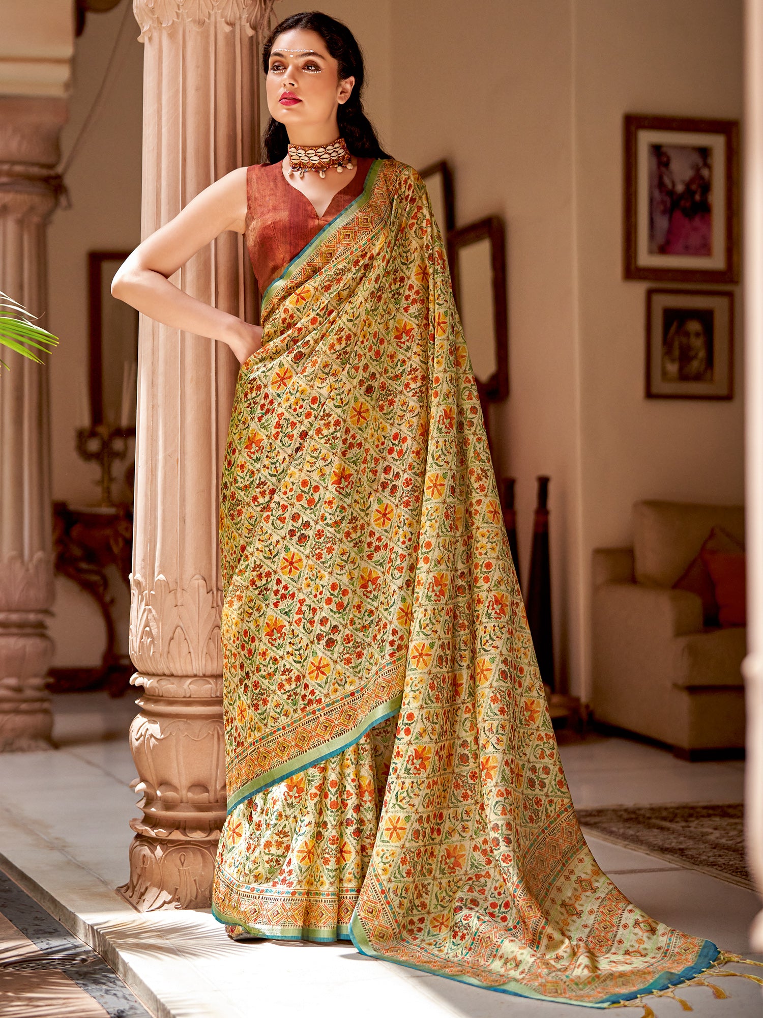 Women's Soft Silk Beige Printed Designer Saree With Blouse Piece
