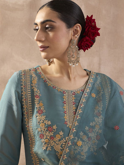 Ethnic Motifs Embroidered Round Neck Thread Work Kurta & Palazzos With Dupatta