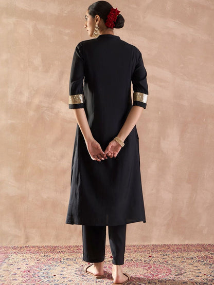 Dhiyona IE Embroidered Mandarin Collar Tunic With Trousers