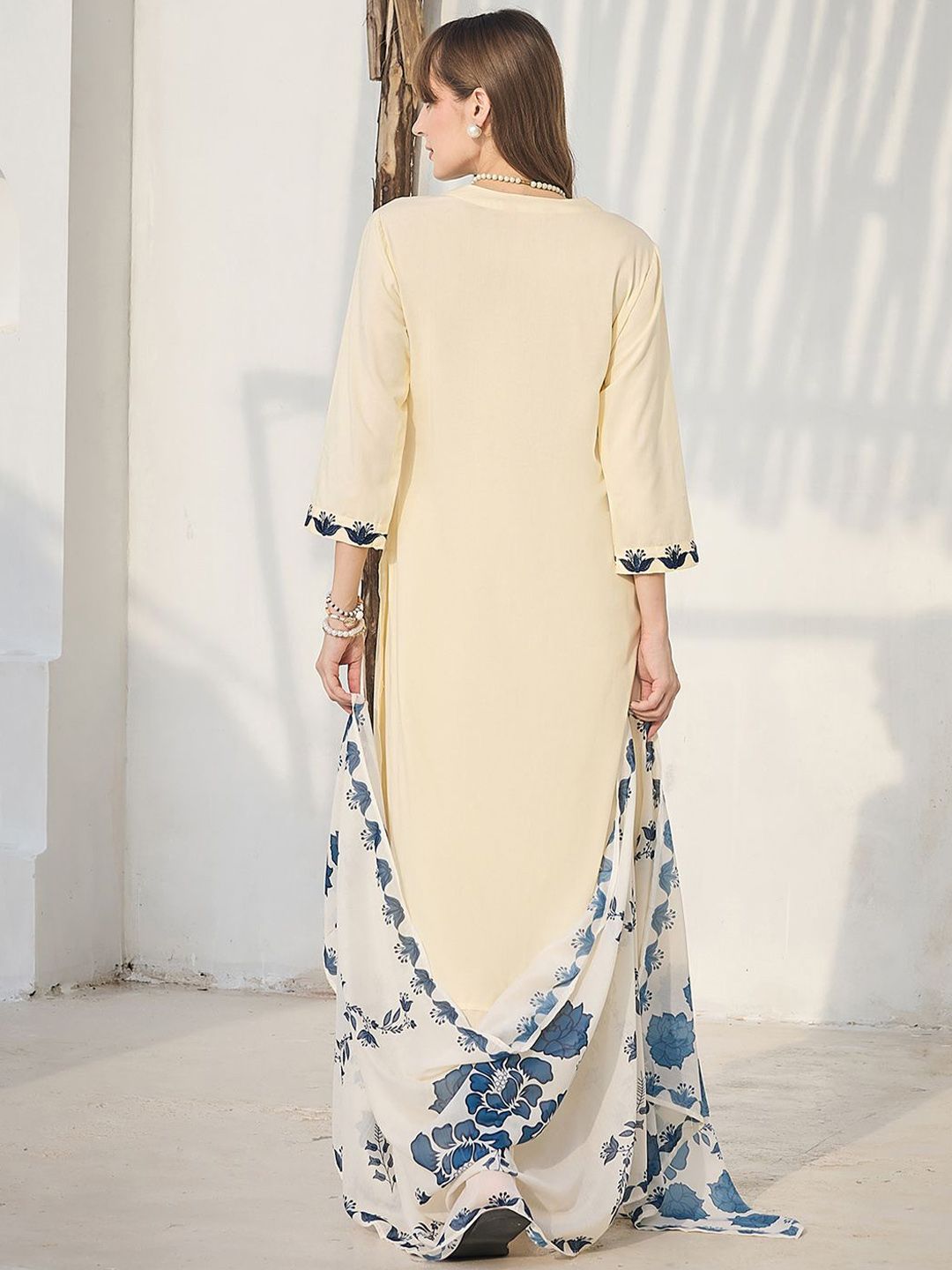 Floral Printed Straight Kurta With Palazzos & Dupatta