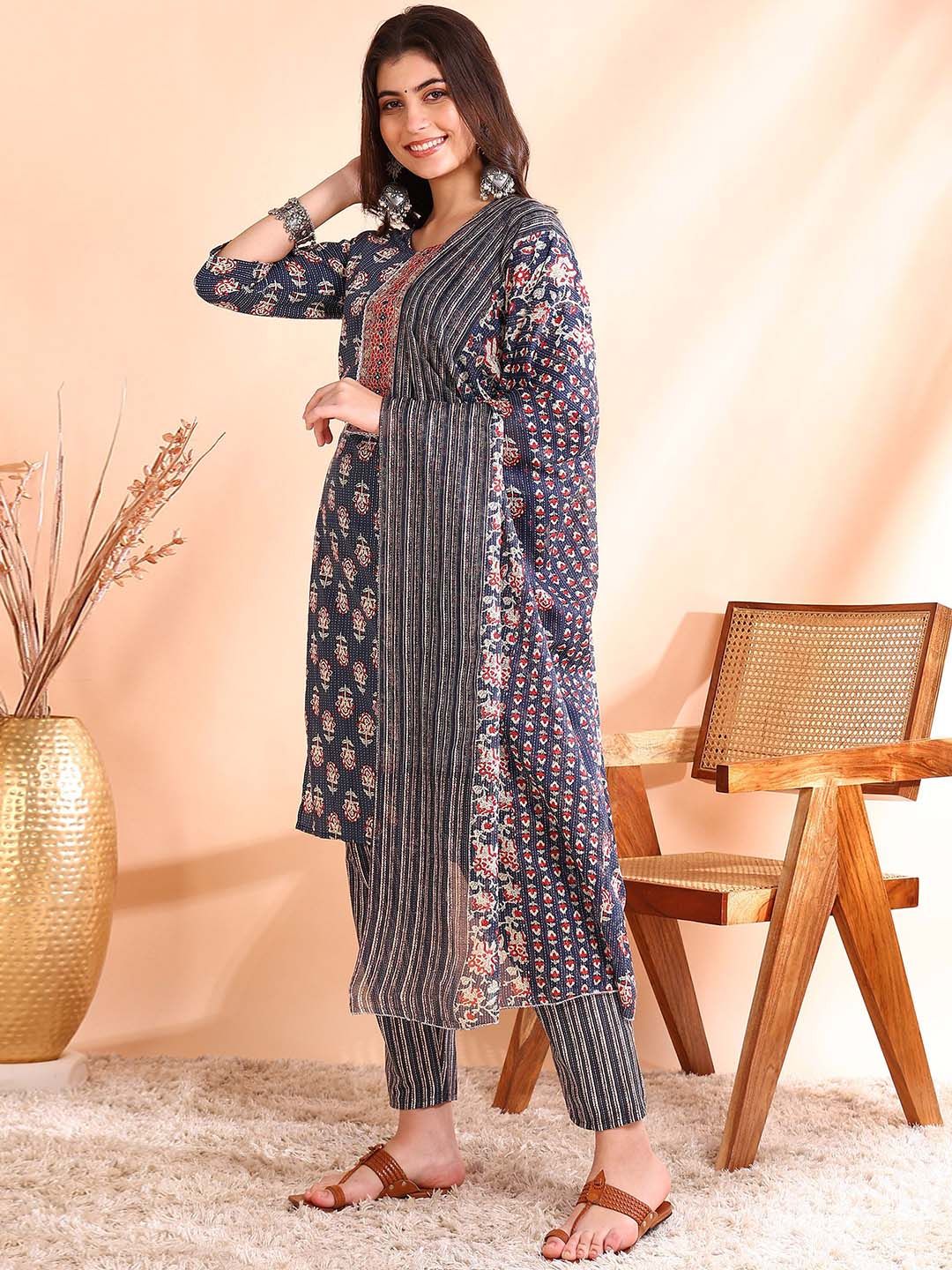 Dhiyona OD  Printed Thread Work Pure Cotton Kurta With Trousers & Dupatta