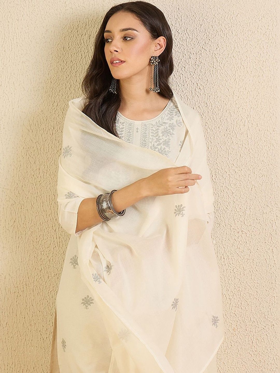 Women Ethnic Motifs Embroidered Regular Thread Work Pure Cotton Kurta with Trousers & With Dupatta