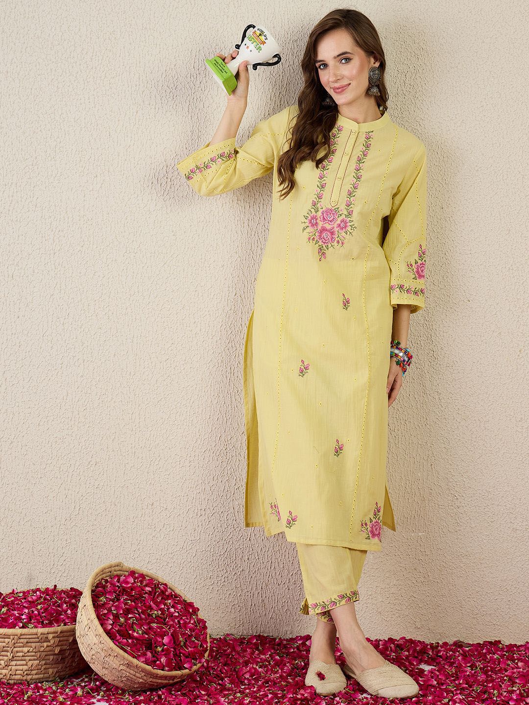 Women Floral Embroidered Cotton Kurta with Trousers