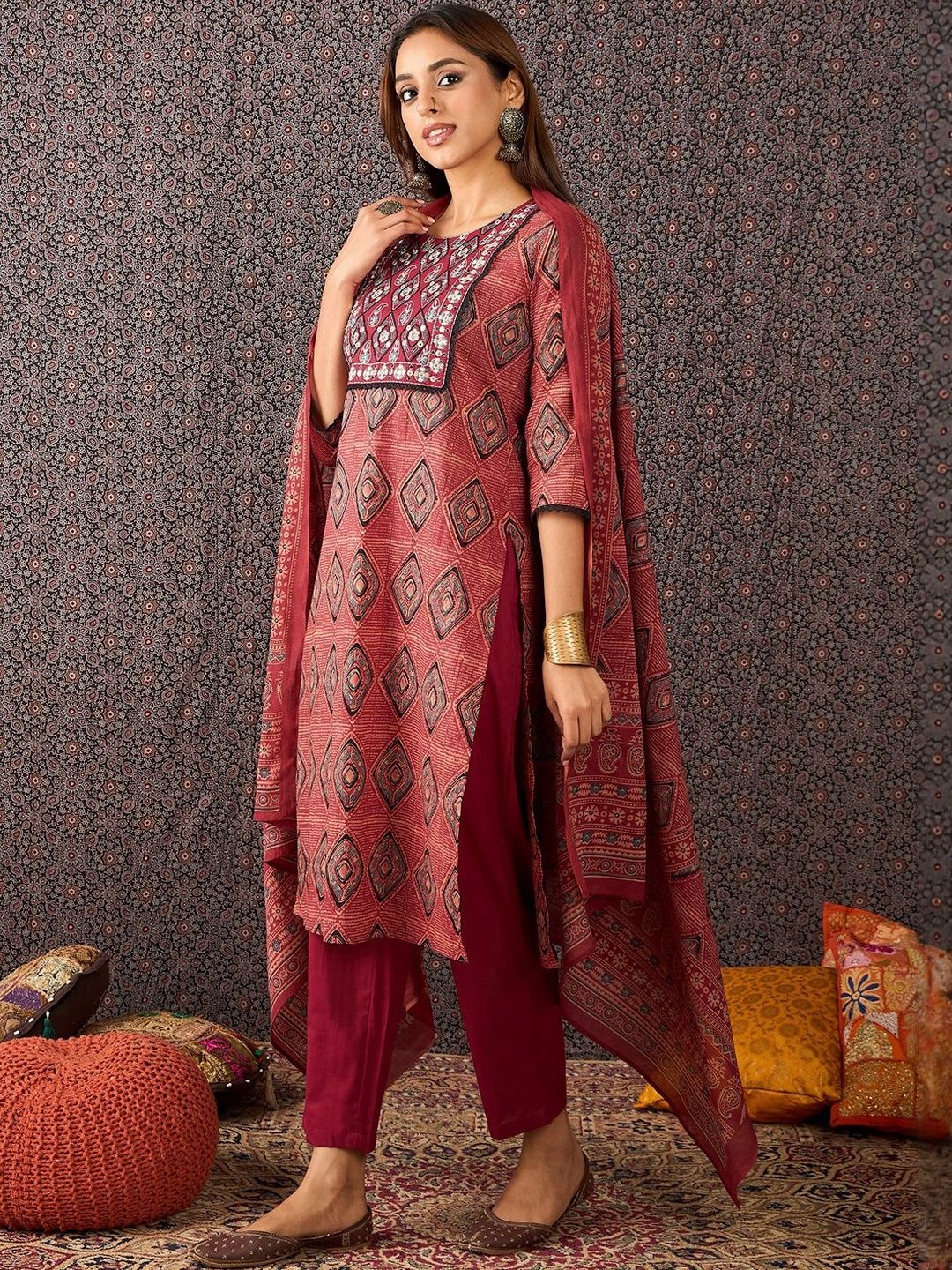 Women Printed Mirror Work Pure Cotton Kurta with Trousers & With Dupatta