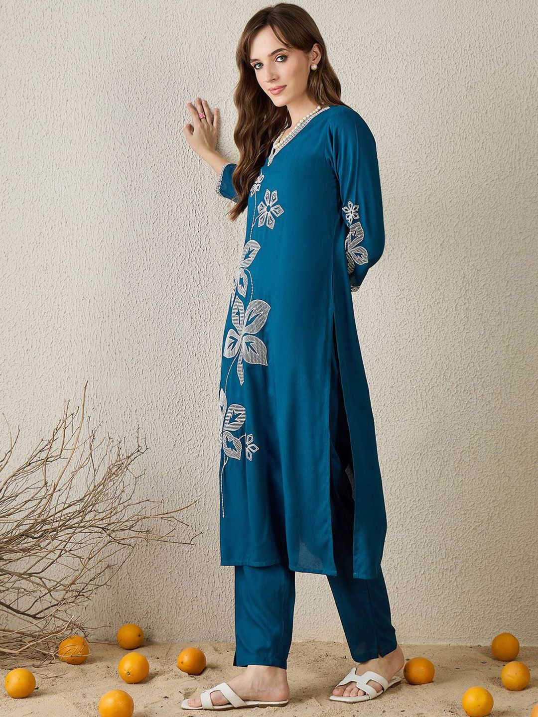 Dhiyona IE Floral Embroidered V-Neck Top With Trousers Co-Ords