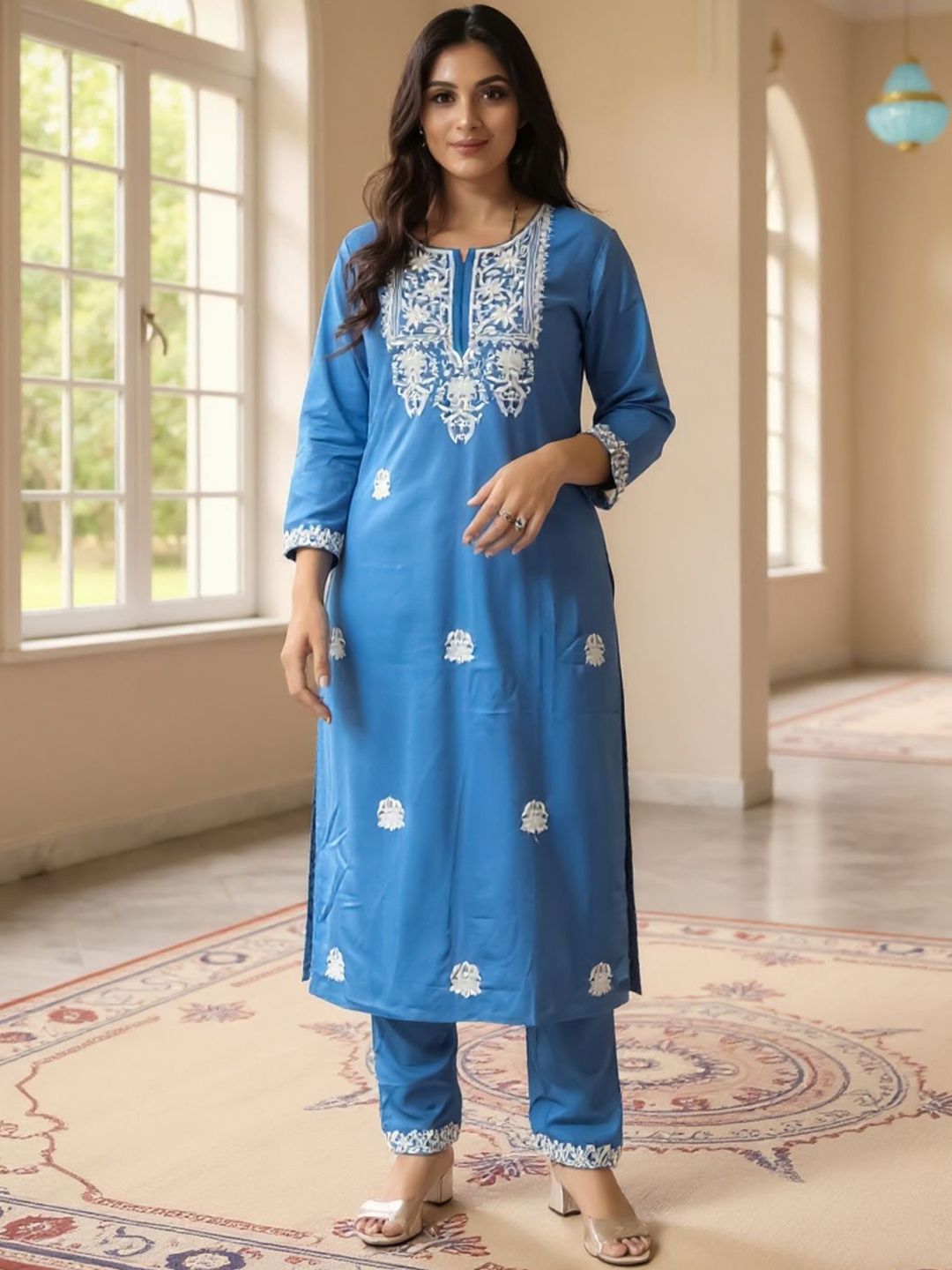 Dhiyona IE Women Ethnic Motifs Embroidered Regular Thread Work Kurta Set