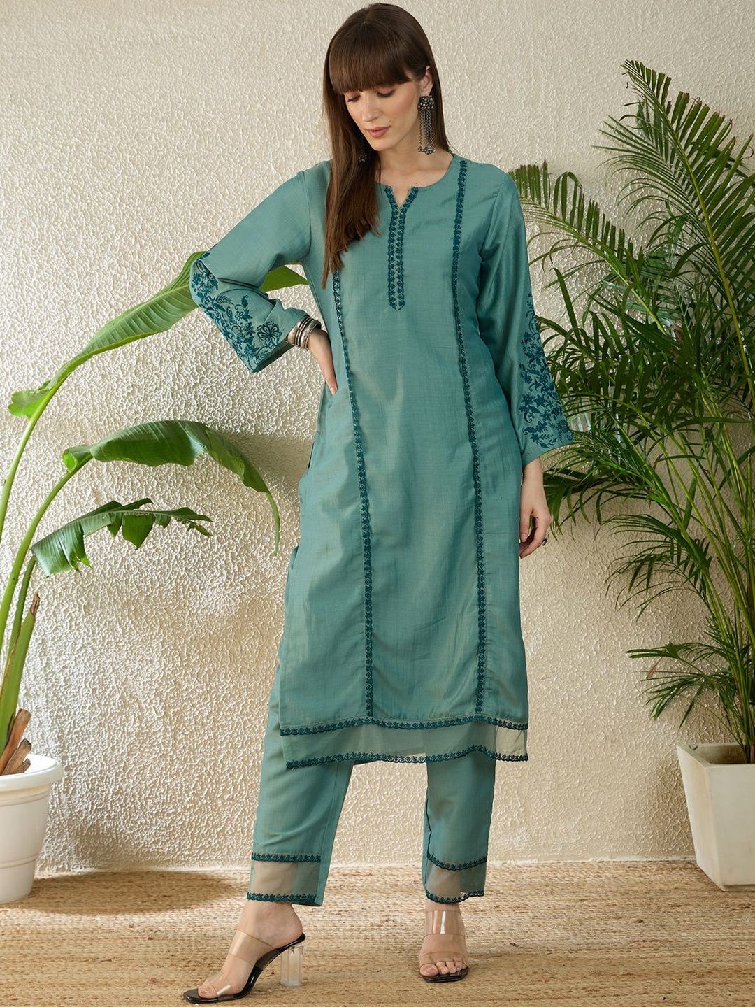 Dhiyona IE Embroidered Round Neck Three-Quarter Sleeves Pure Cotton Tunic And Trousers
