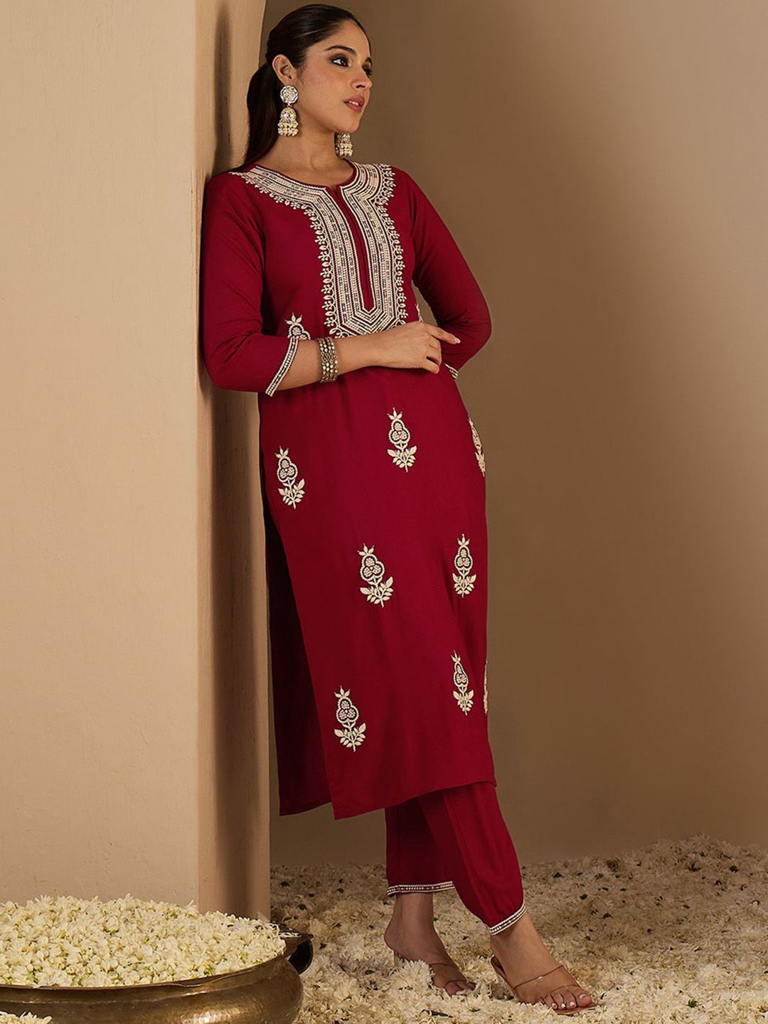Dhiyona IE Women's Women Ethnic Motifs Printed Kurta with Trousers