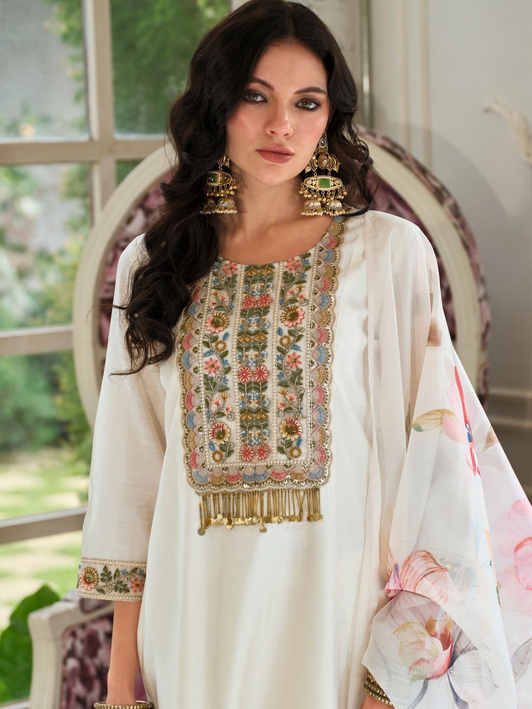Dhiyona IE Ethnic Motifs Embroidered Zari Straight Kurta With Trousers & Dupatta