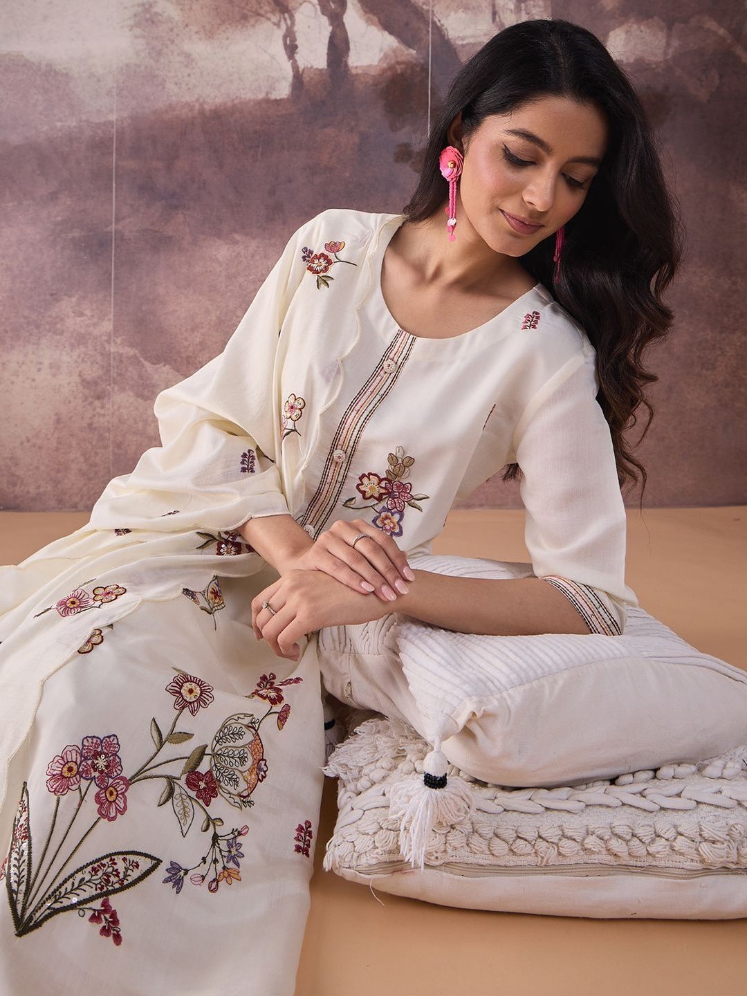 Floral Embroidered Thread Work Straight Kurta With Trousers & Dupatta