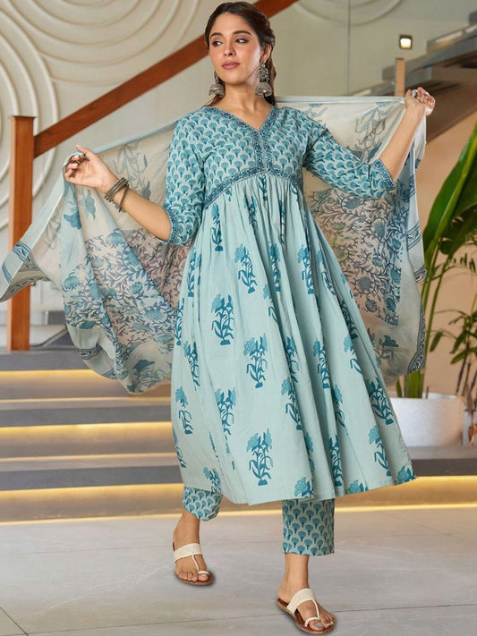 Women Floral Printed Empire Thread Work Pure Cotton Kurta with Trousers & With Dupatta