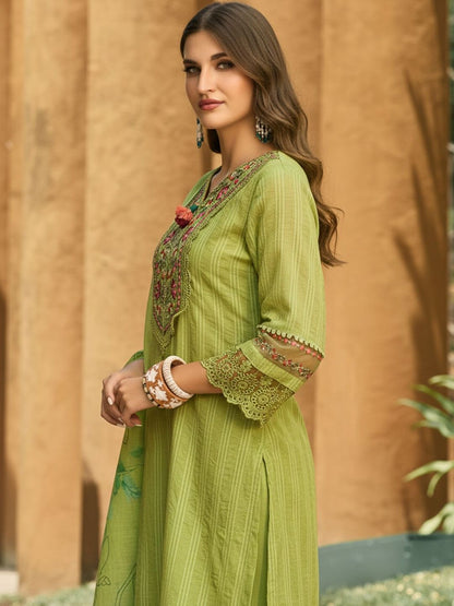 Ethnic Motifs Embroidered Thread Work Linen Kurta With Trousers & Dupatta