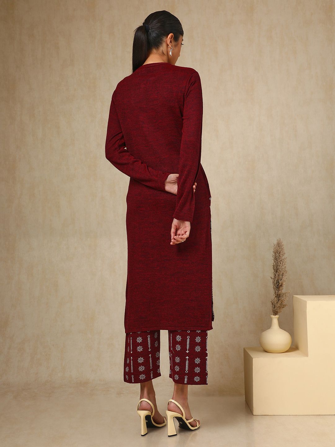 Dhiyona SO Women's Maroon Geometric Woven Design Mandarin Collar Acrylic Straight Kurta With Trouser