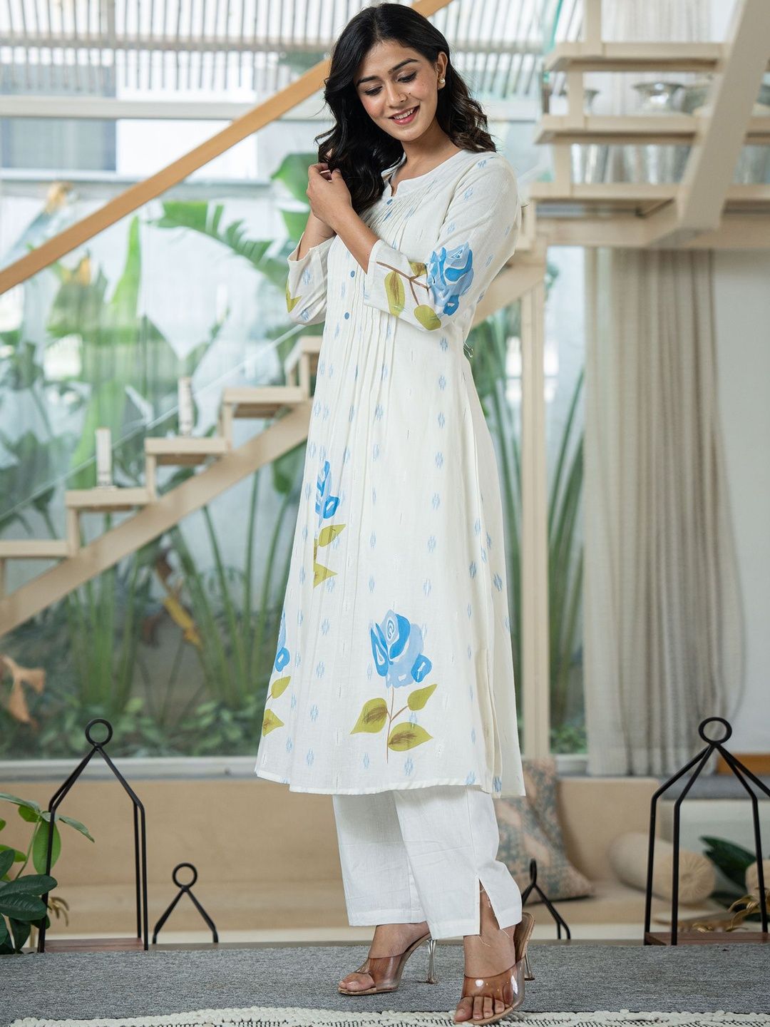 Floral Printed Round Neck Straight Panelled Pure Cotton Kurta With Trouser