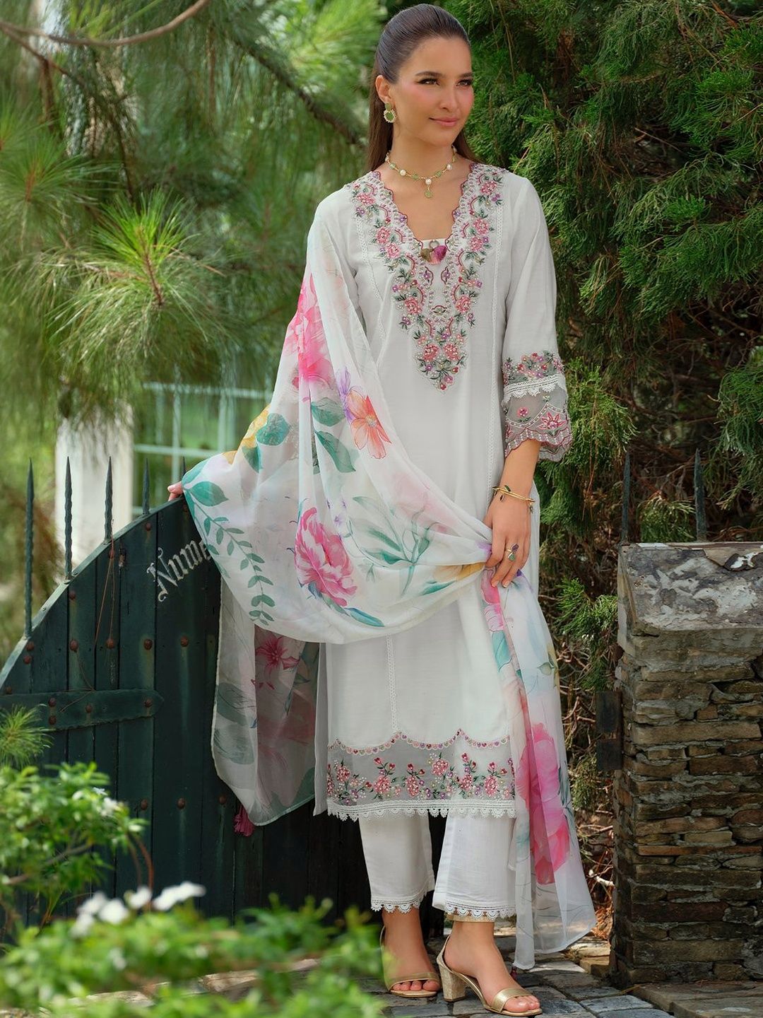 Dhiyona IE Floral Yoke Design Notch Neck Thread Work A-Line Kurta & Dupatta with Trousers