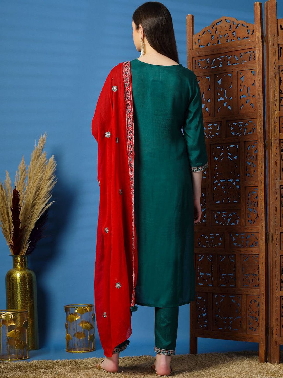 Dhiyona SN Women's Floral Embroidered Sequinned Straight Kurta with Trouser & Dupatta