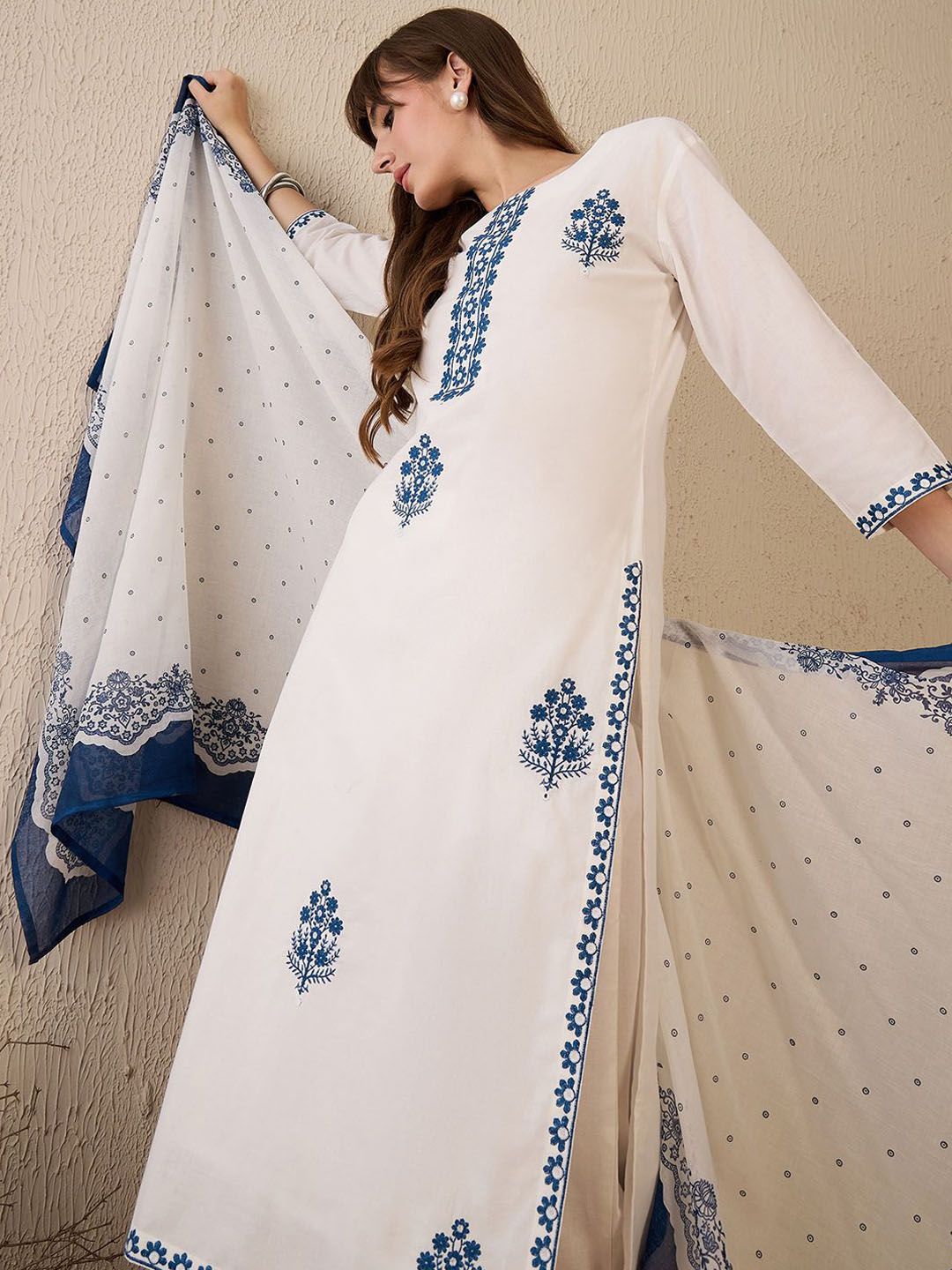 Women Floral Embroidered Regular Thread Work Pure Cotton Kurta with Trousers & With Dupatta
