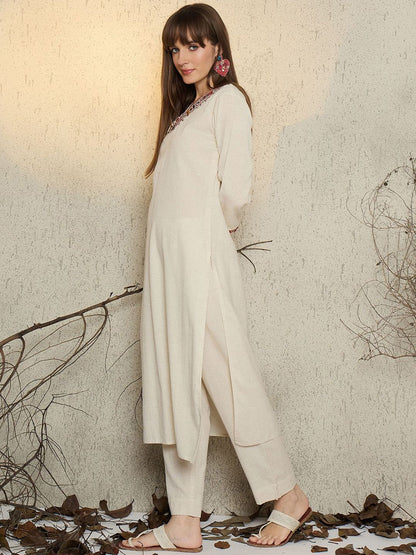 Ethnic Motifs Embroidered V-Neck Straight Thread Work Kurta With Trouser