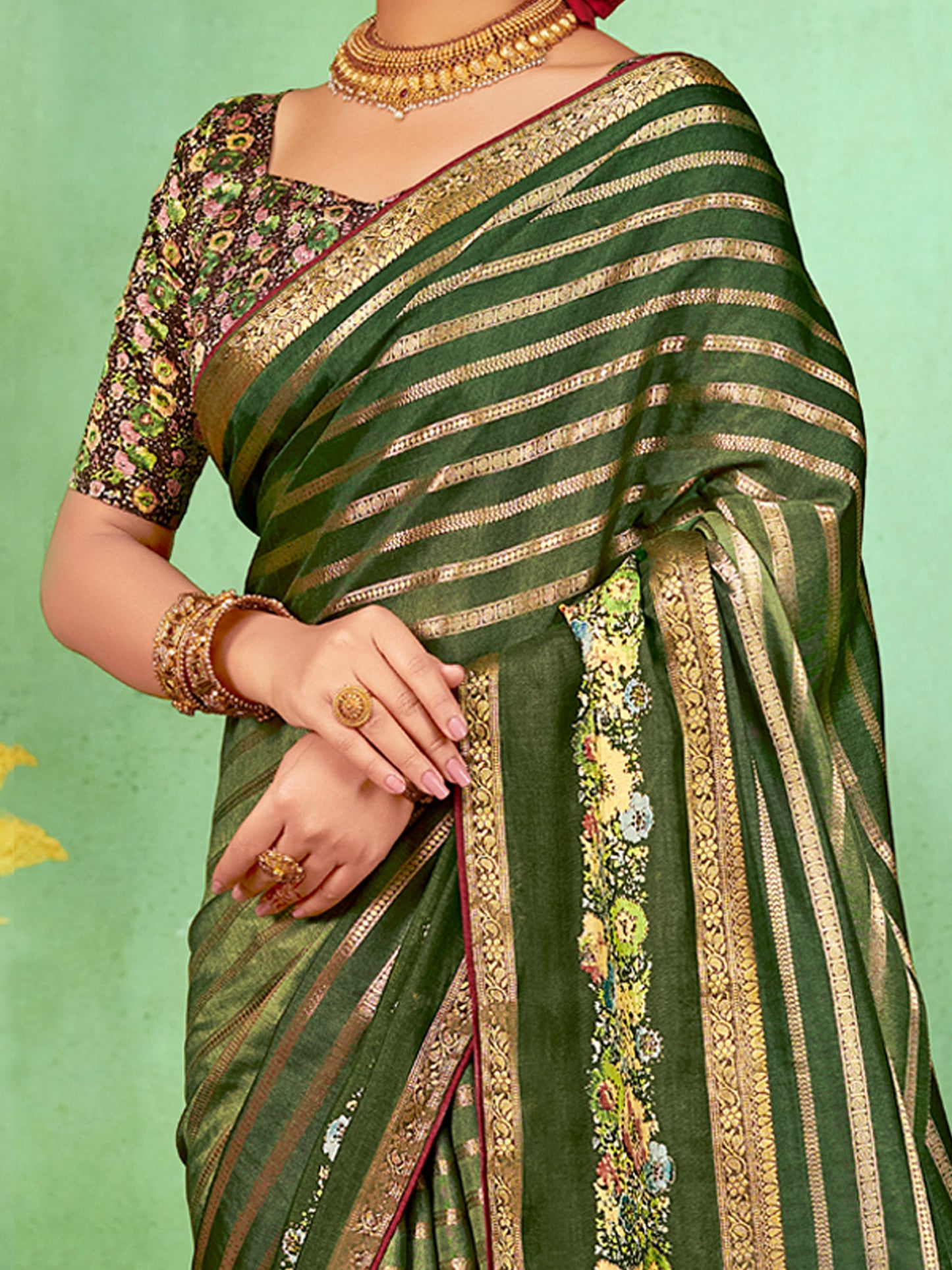 Women's Soft Silk Green Embellished Designer Saree With Blouse Piece