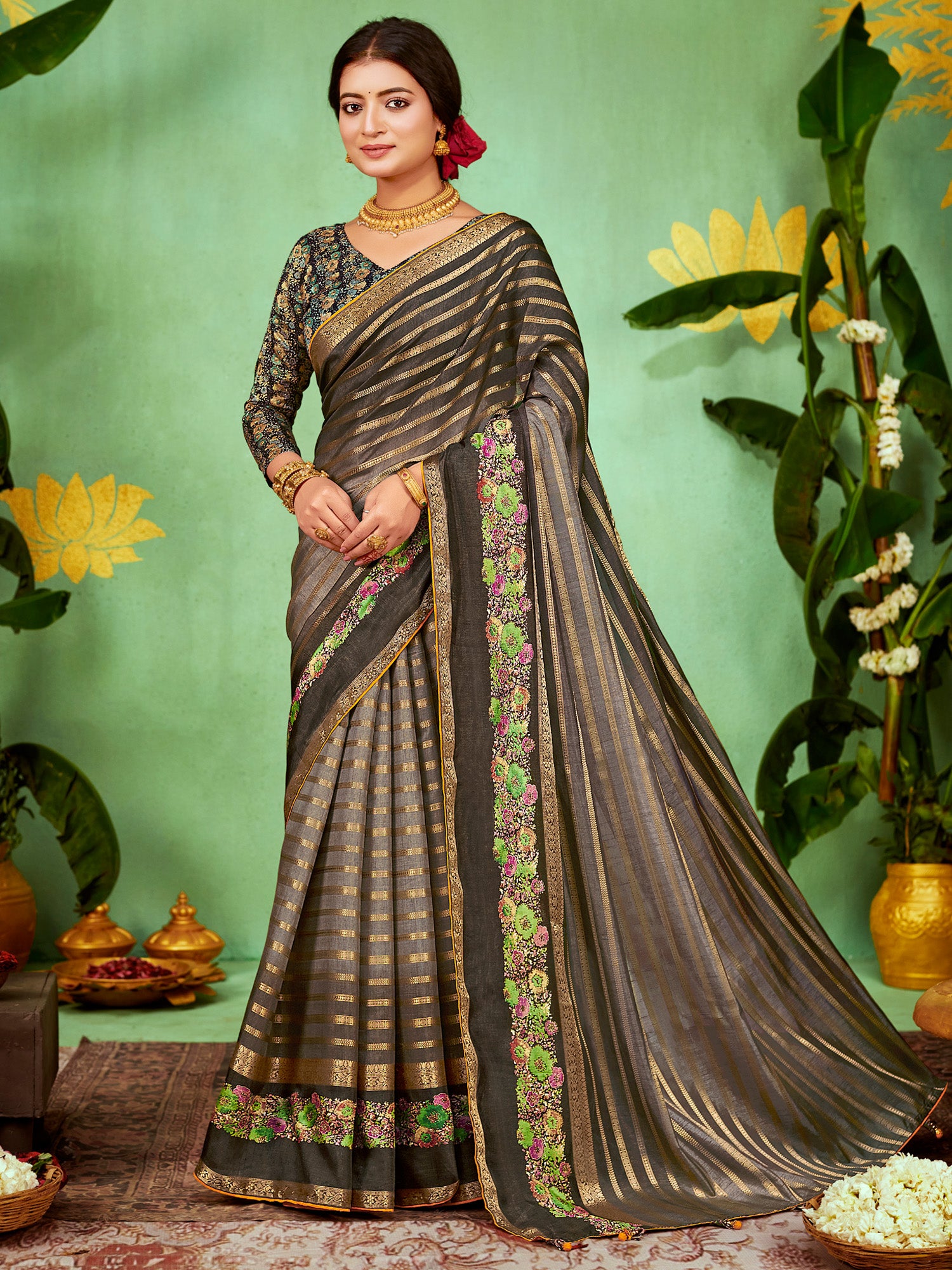 Women's Soft Silk Grey Embellished Designer Saree With Blouse Piece