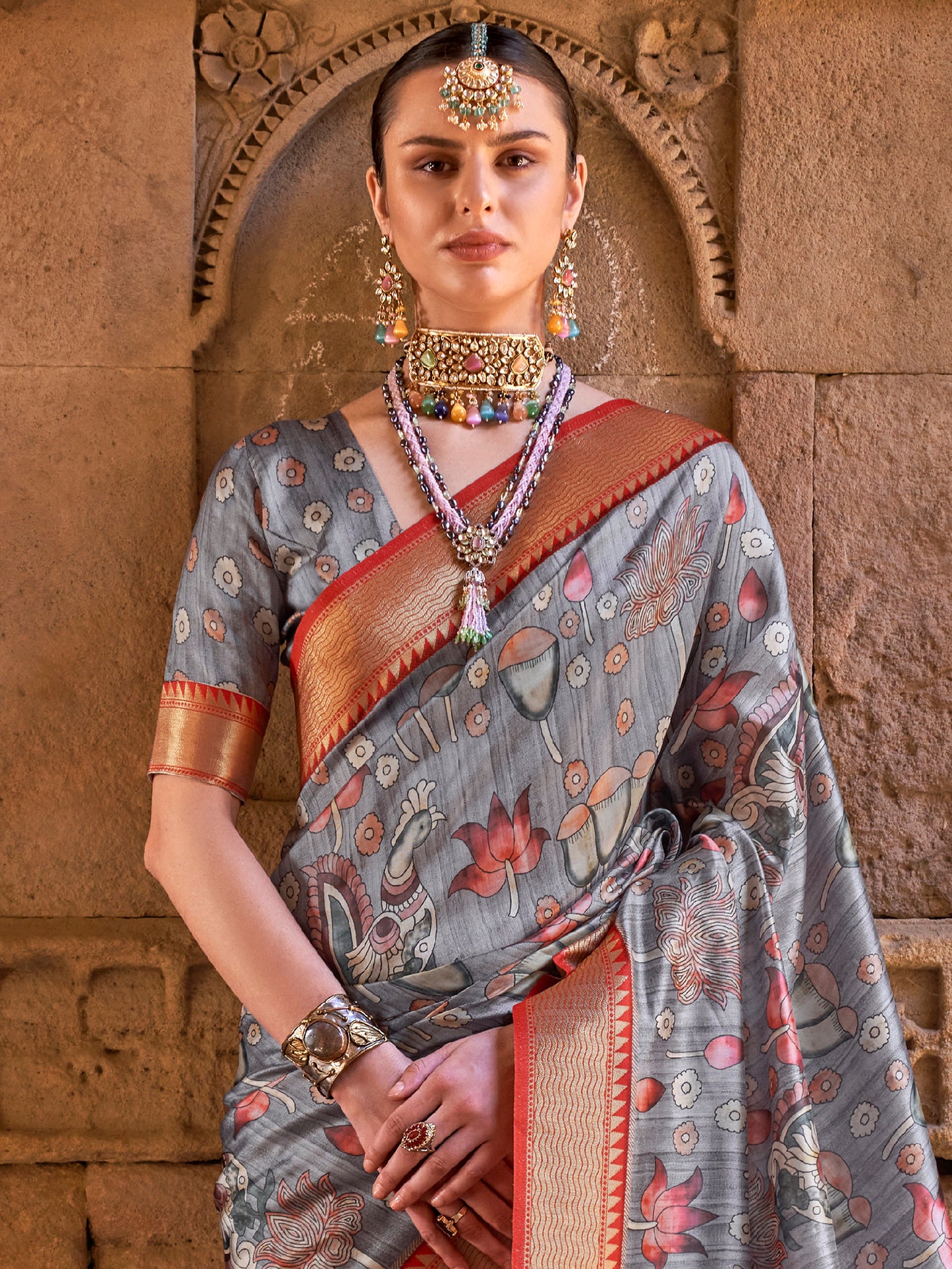 Women's Silk Blend Grey Woven Design Designer Saree With Blouse Piece