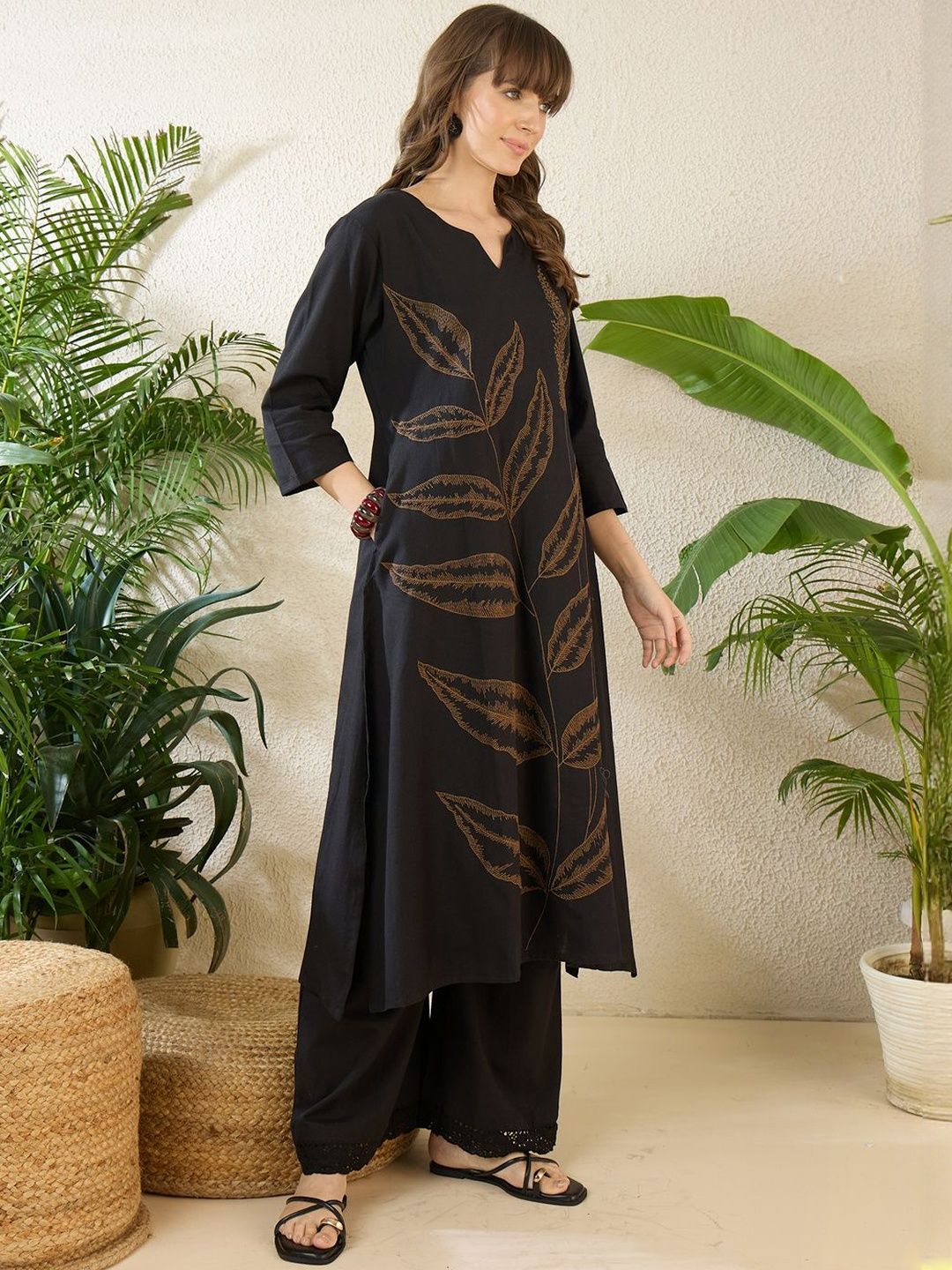 Dhiyona IE Embroidered Round Neck Three-Quarter Sleeves Pure Cotton Tunic And Trousers
