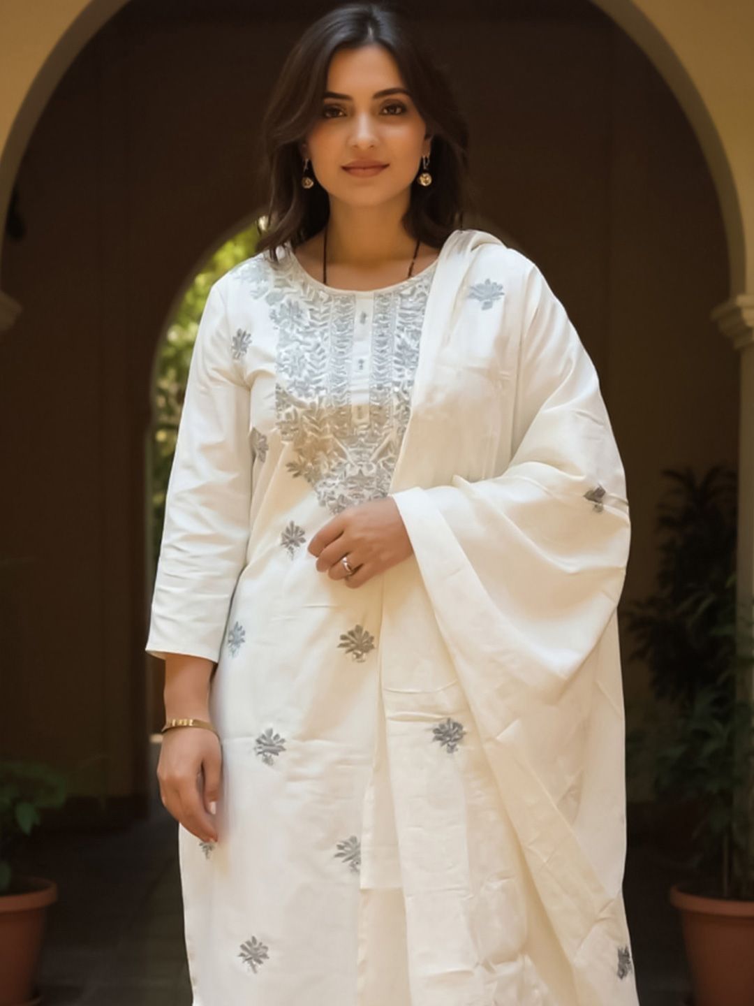 Dhiyona IE Women Floral Embroidered Round Neck Cotton Kurta with Trousers & Dupatta