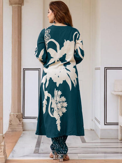 Dhiyona IE Women Floral Printed Regular Sequinned Kurta with Salwar