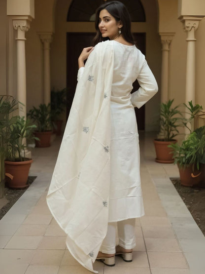 Floral Embroidered Thread Work Pure Cotton Kurta With Trousers & Dupatta