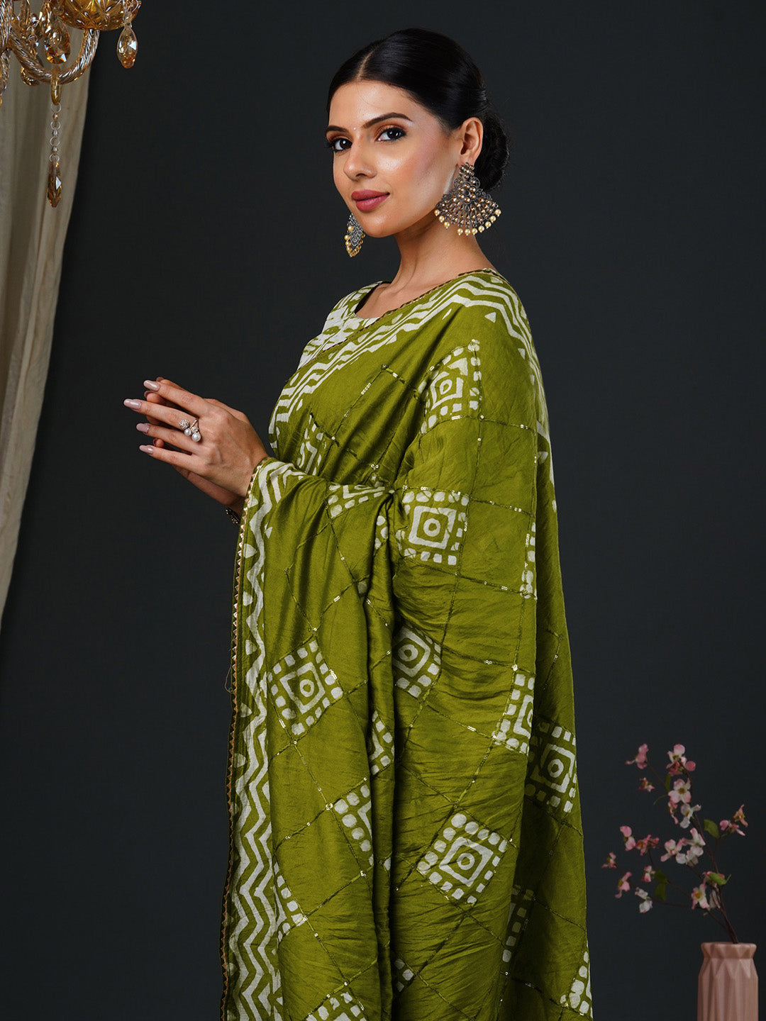 Women's Viscose Silk Olive Embellished Designer Saree With Blouse Piece