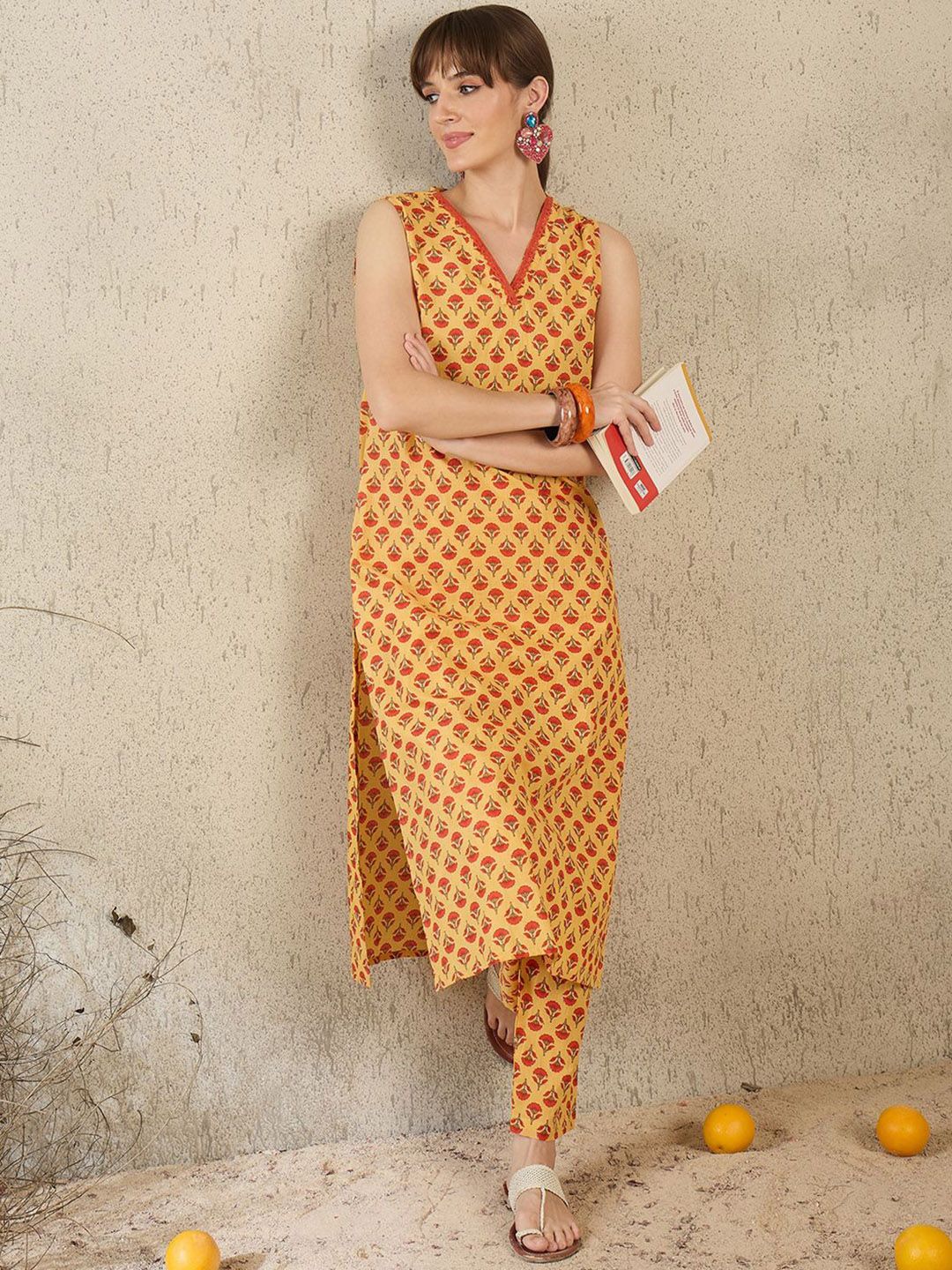 Ethnic Motifs Printed V-Neck Straight Pure Cotton Kurta With Trousers