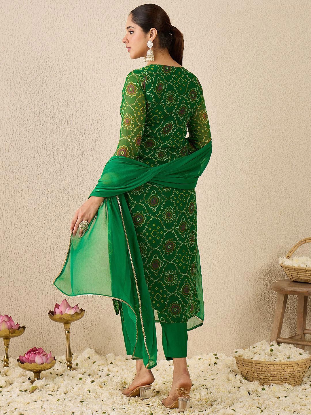 Dhiyona IE Women's Bandhani Printed Thread Work Straight Kurta With Trousers & Dupatta