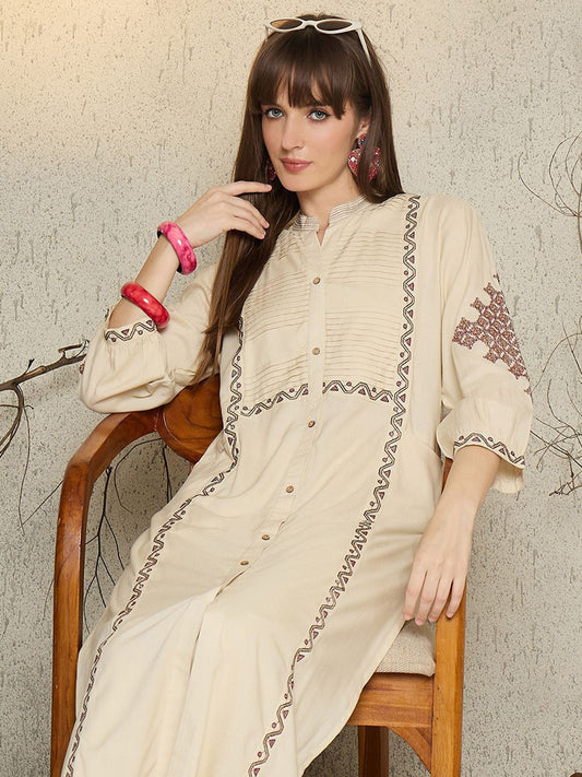 Dhiyona IE Women Embroidered Mandarin Collar Top and Trousers Co-Ords