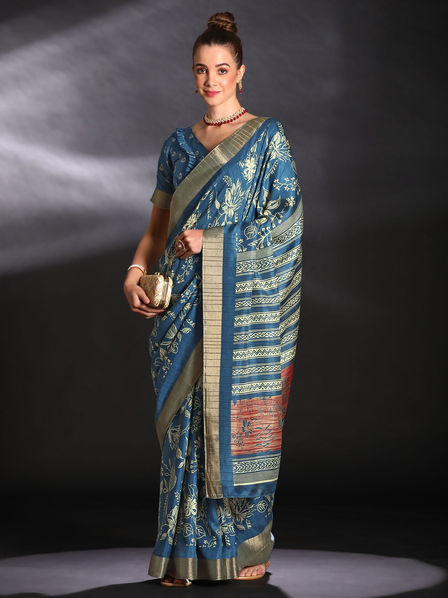 Women's Silk Blend Blue Printed Designer Saree With Blouse Piece