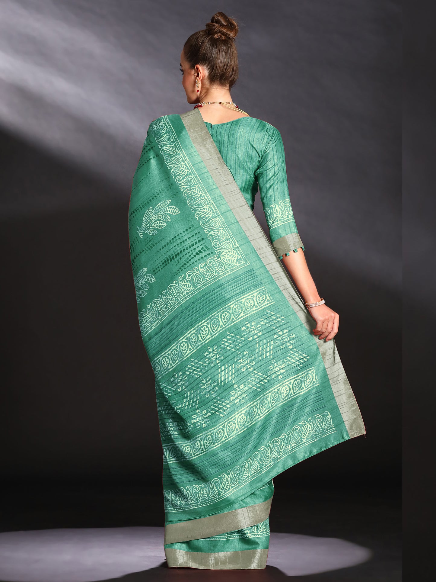 Women's Silk Blend Sea Green Printed Designer Saree With Blouse Piece
