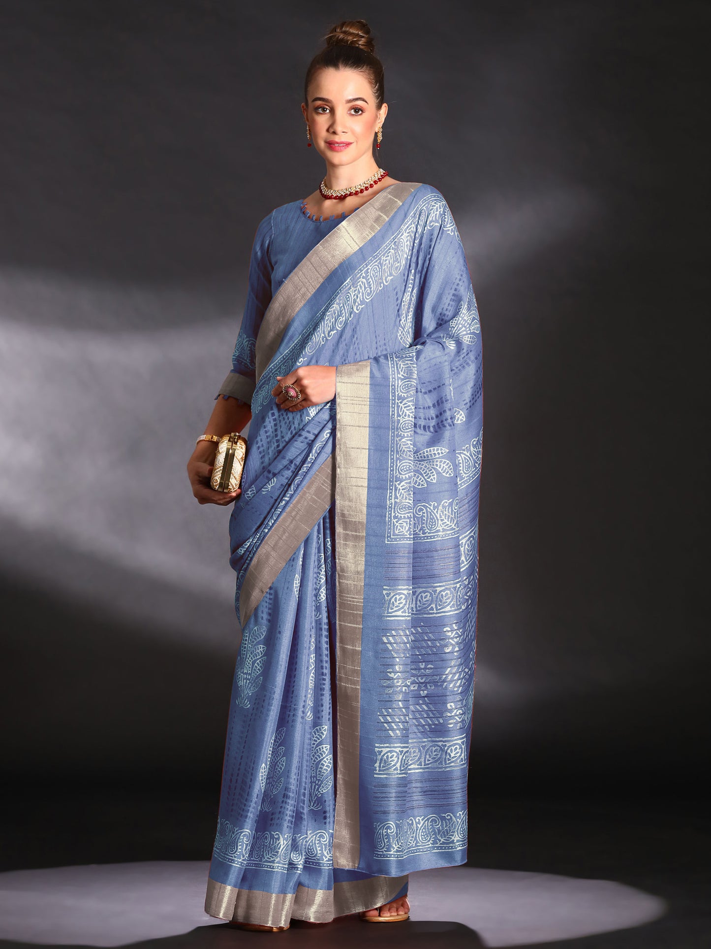 Women's Silk Blend Blue Printed Designer Saree With Blouse Piece