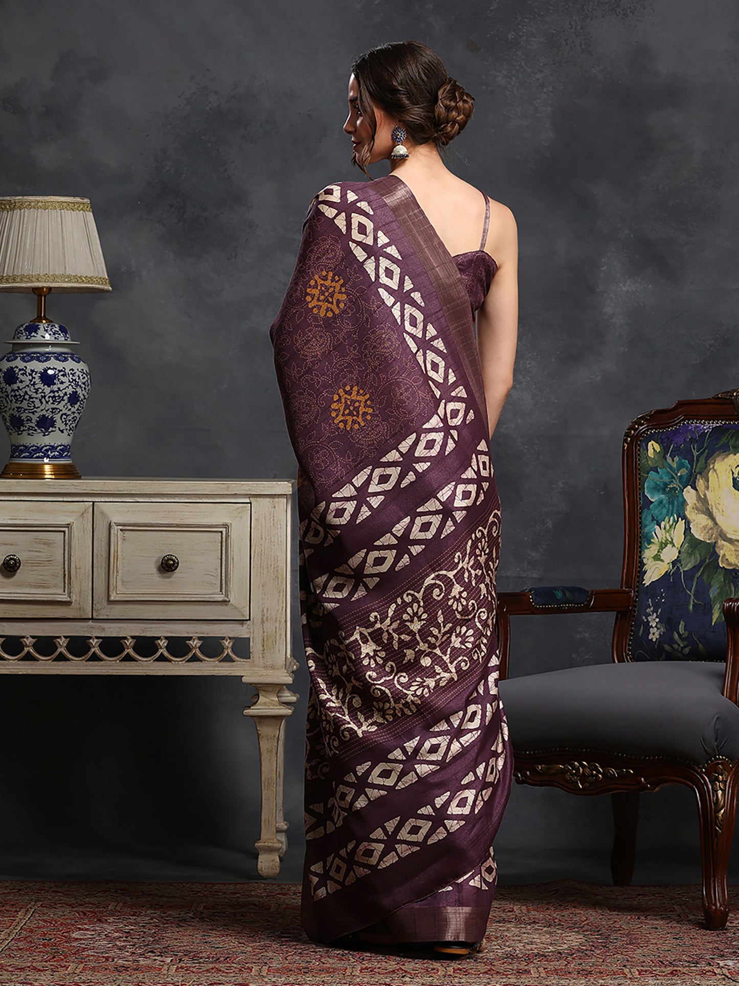 Women's Silk Blend Olive Printed Designer Saree With Blouse Piece