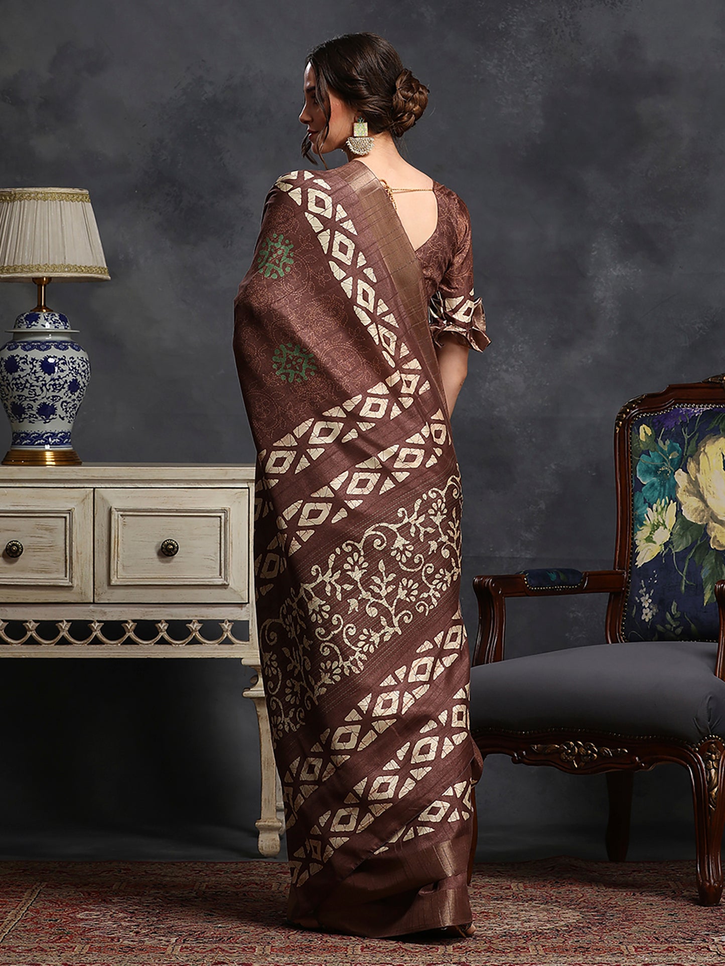 Women's Silk Blend Brown Printed Designer Saree With Blouse Piece