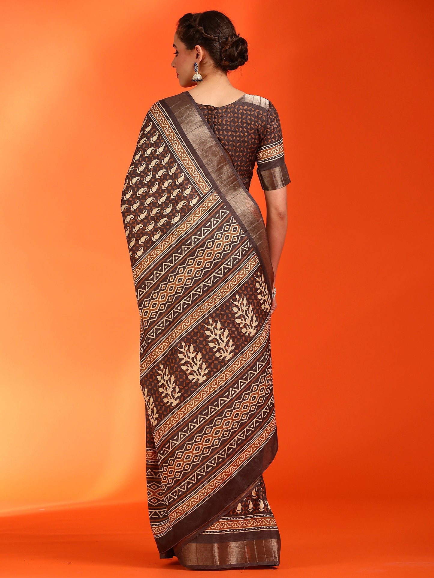 Women's Silk Blend Brown Printed Designer Saree With Blouse Piece