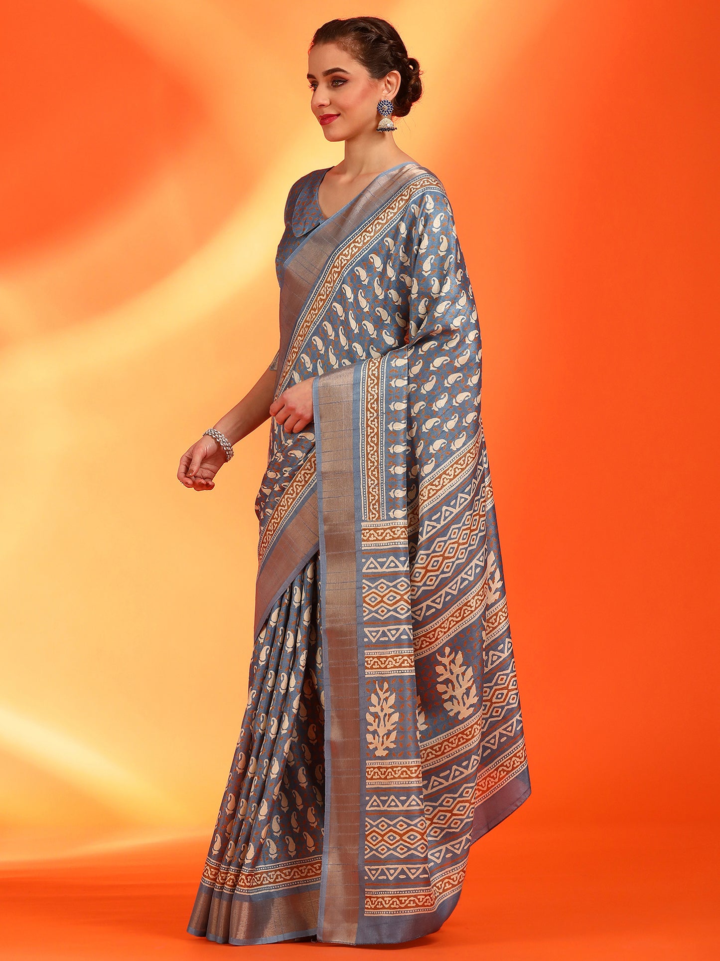Women's Silk Blend Grey Printed Designer Saree With Blouse Piece