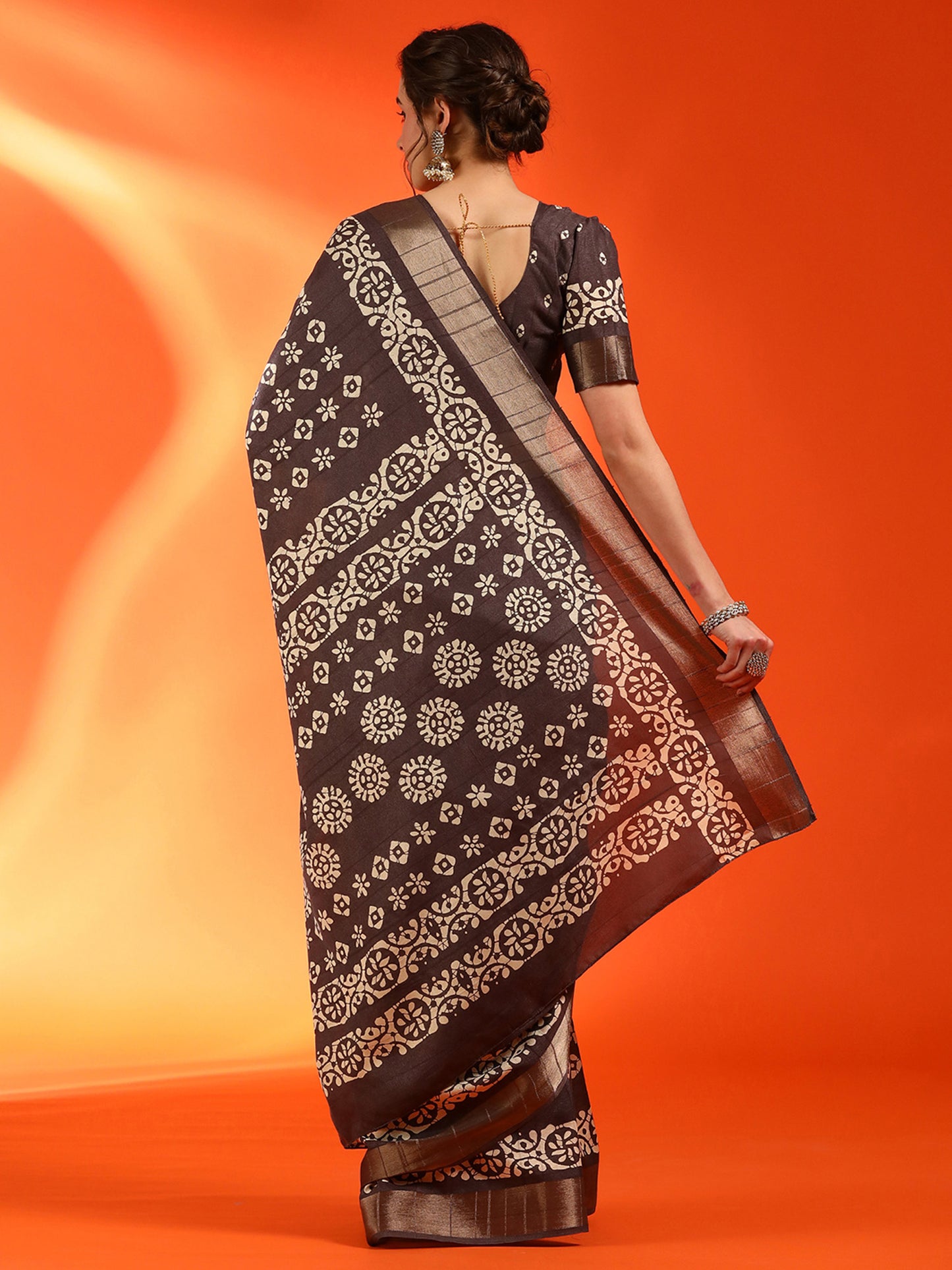 Women's Silk Blend Brown Printed Designer Saree With Blouse Piece